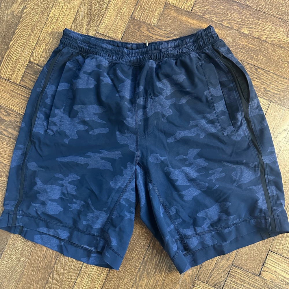 Lululemon 9” Pacebreaker (lined)